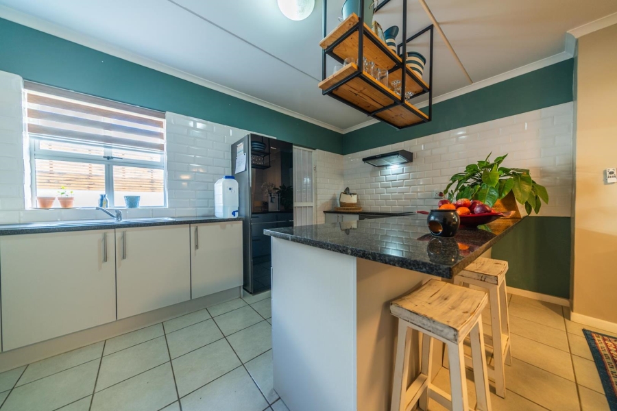 3 Bedroom Property for Sale in Nuutgevonden Western Cape
